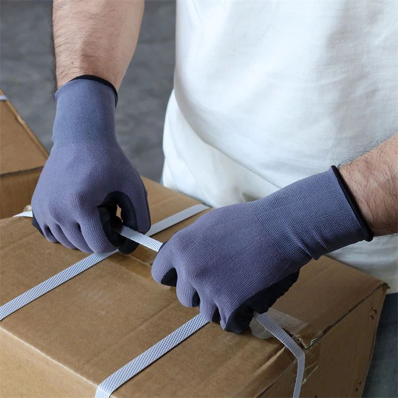 Guanti rivestiti in nitrile